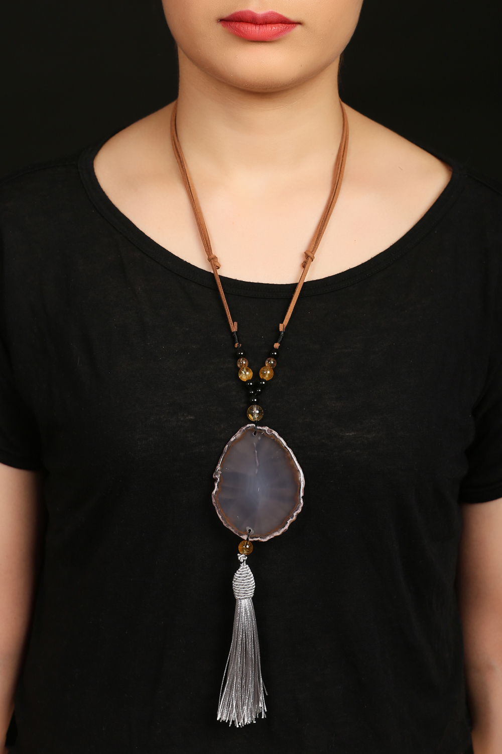 Beige Agate With Tassel Necklace image number 0
