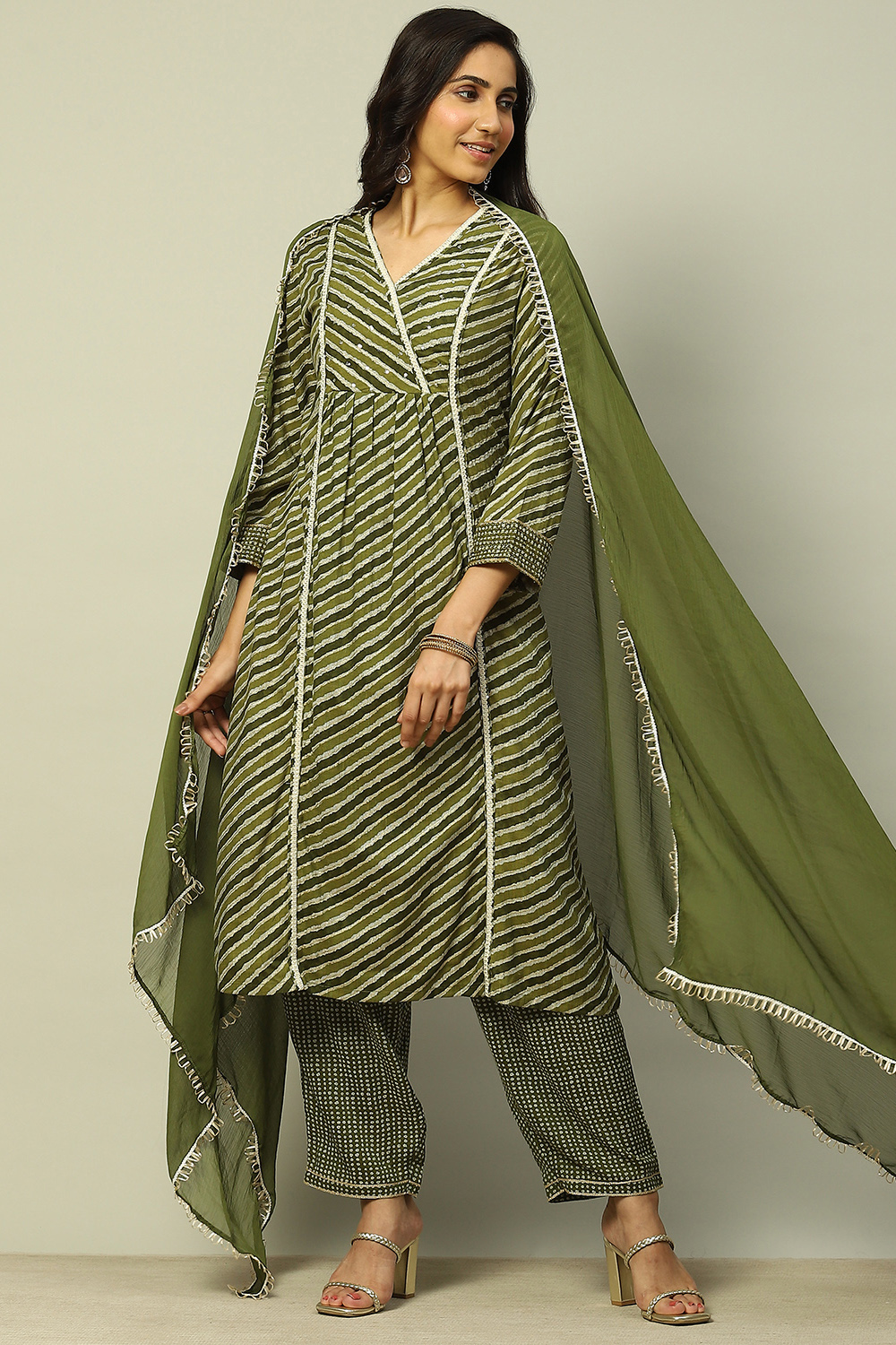 Olive Green Viscose Printed Pleated Straight Suit Set image number 0