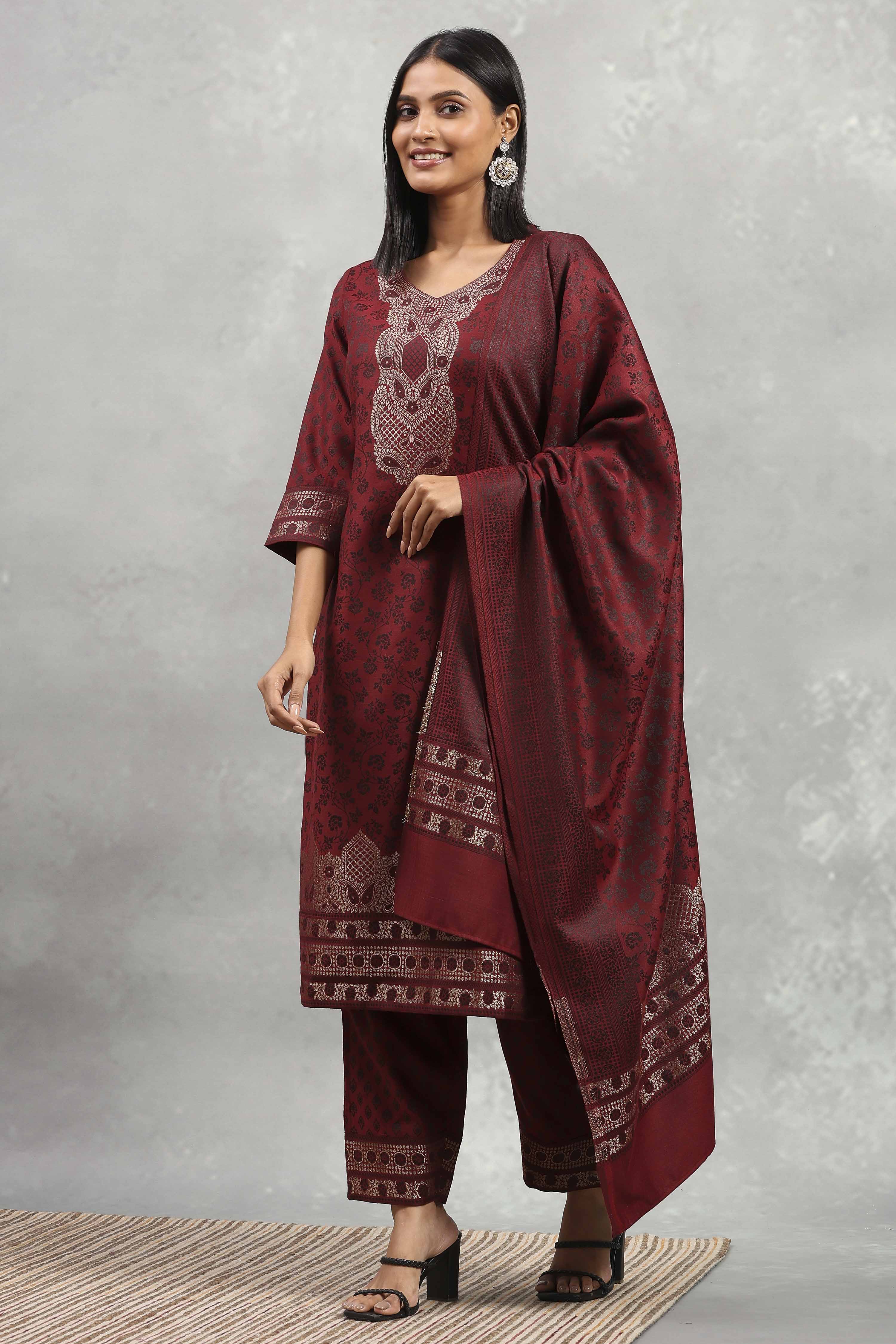 Green-Maroon Polyester Yarndyed Straight Suit Set image number 3