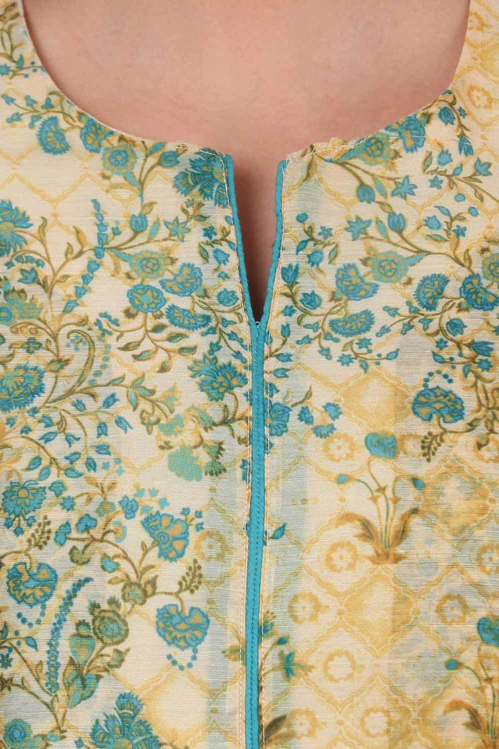 Beige Flared Polyester Kurta image number 6