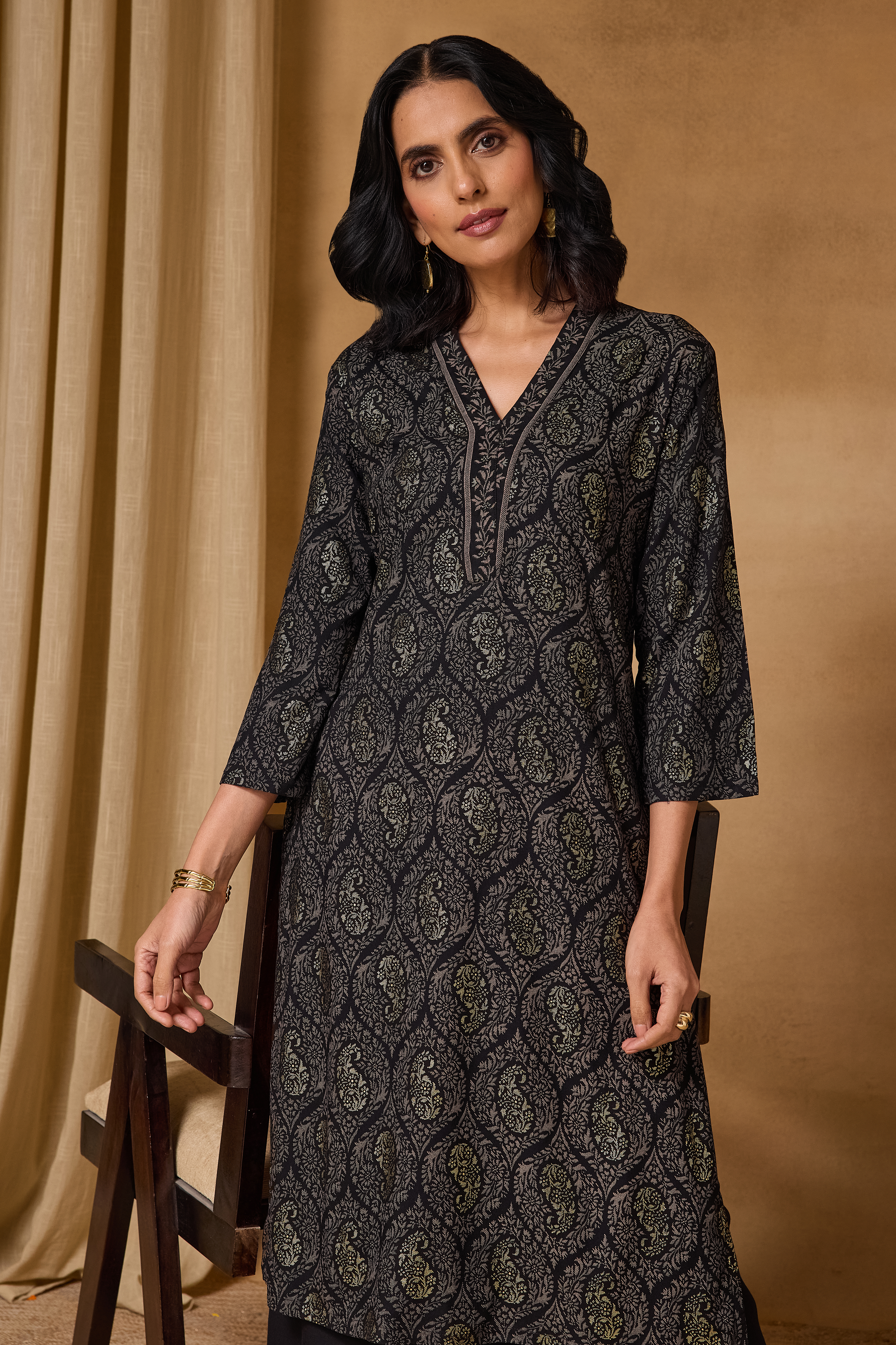 Red Printed Viscose Rayon Straight Kurta image number 6