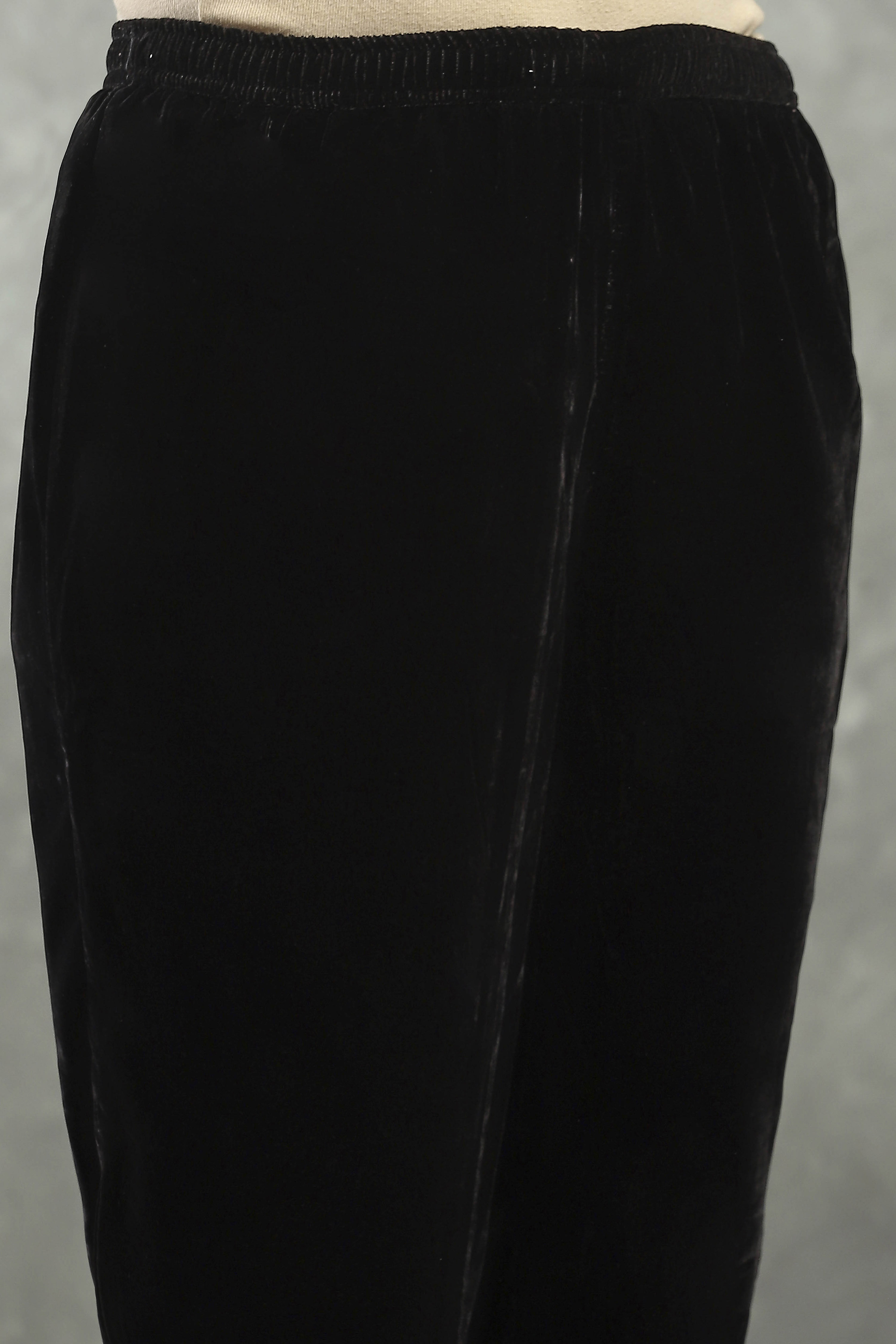 Black Polyester Printed Straight Suit Set image number 2