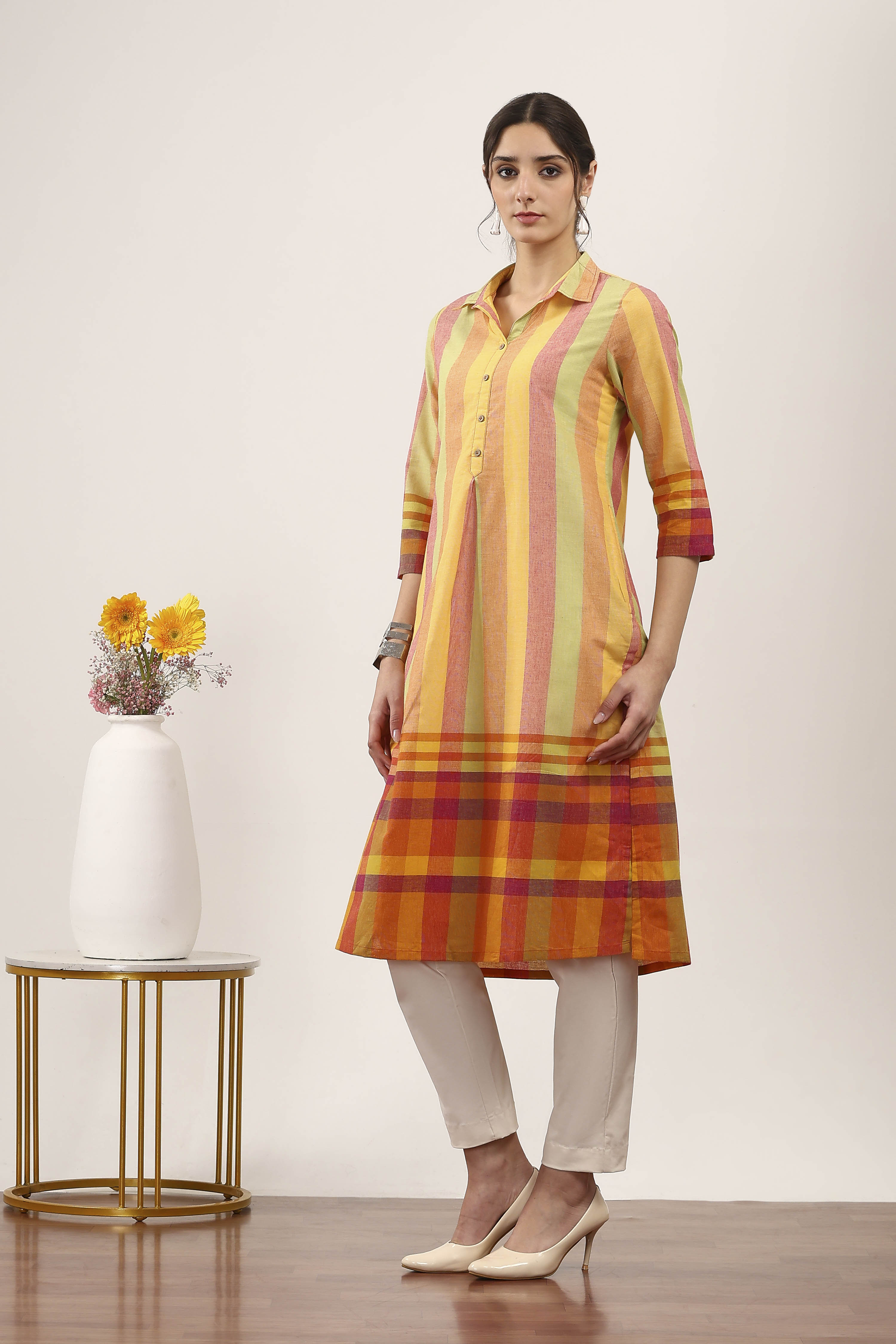 Blue Cotton Straight Kurtas image number 2