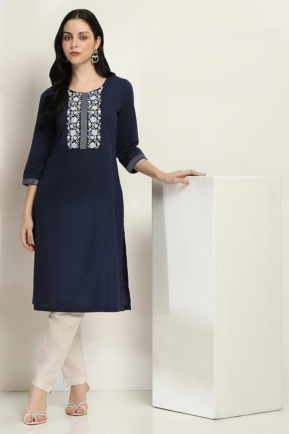 Indigo Cotton Blend Straight Kurta image number 0