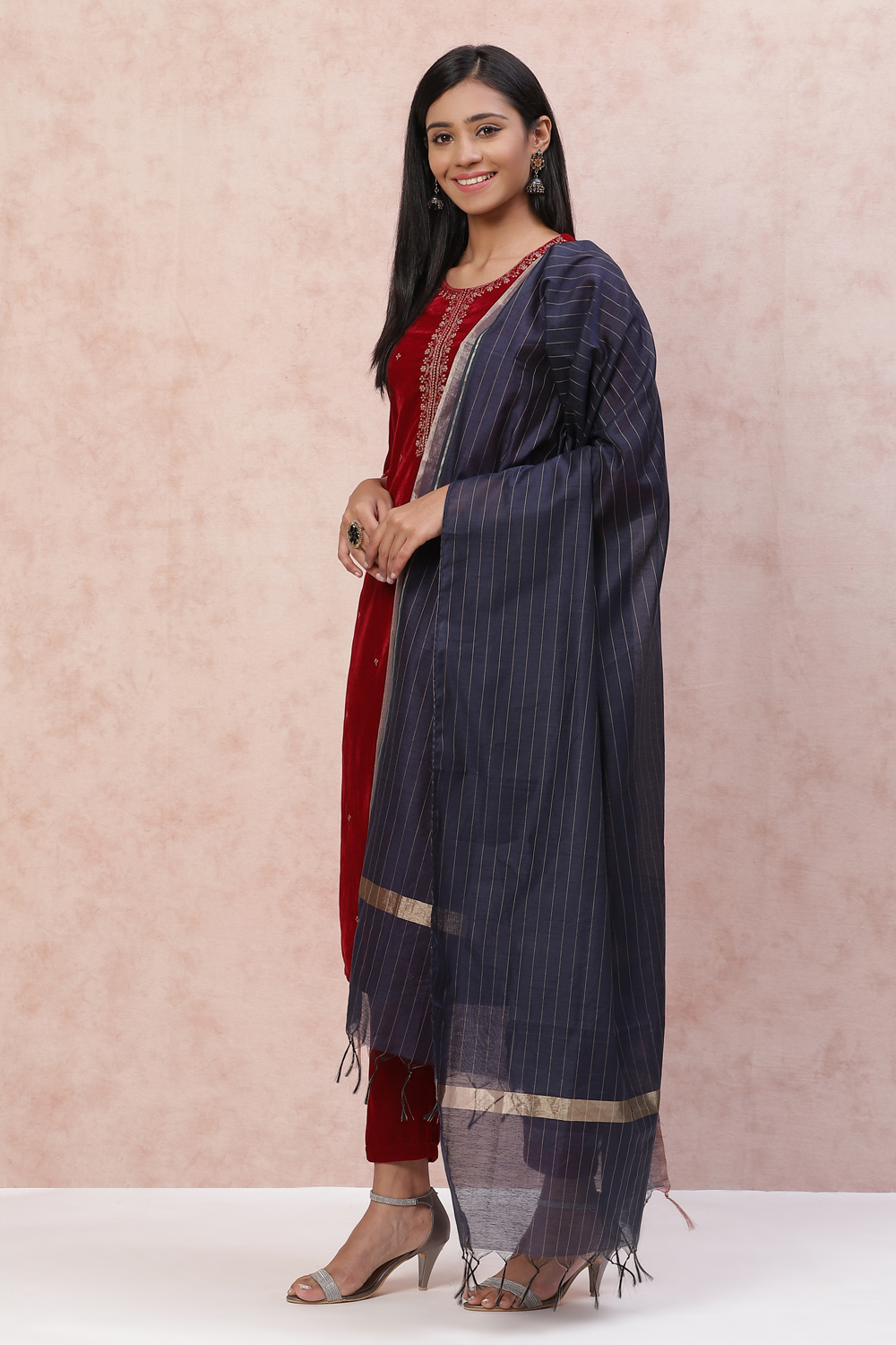 Maroon Velvet Straight Suit Set image number 5