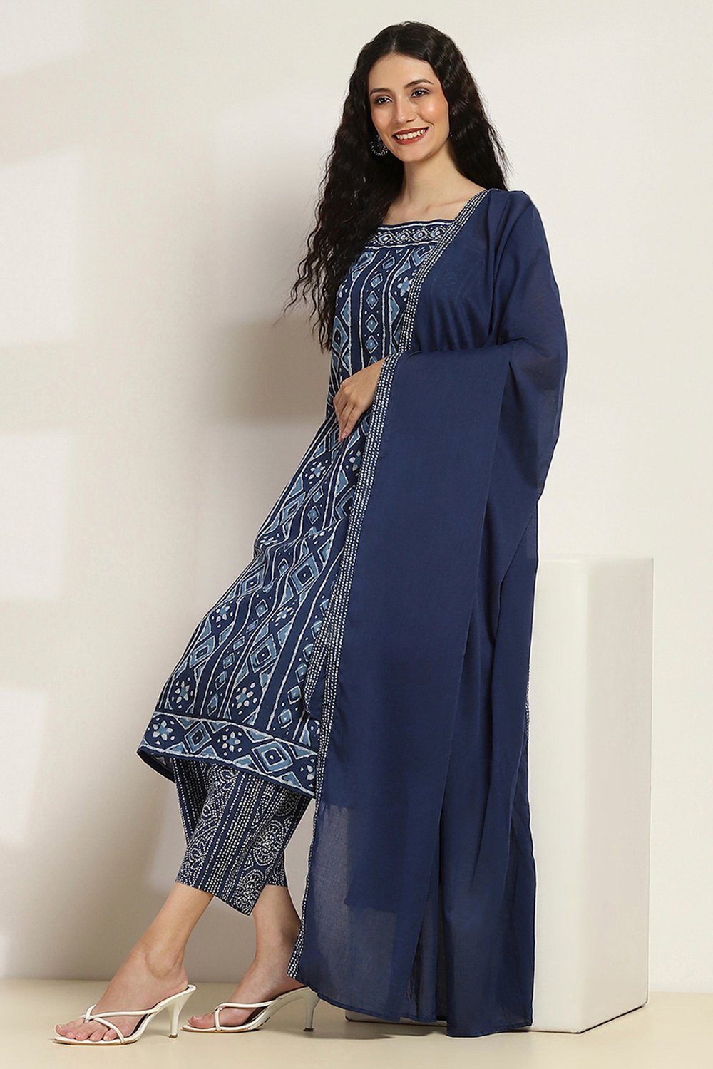 Indigo Cotton Straight Set image number 0