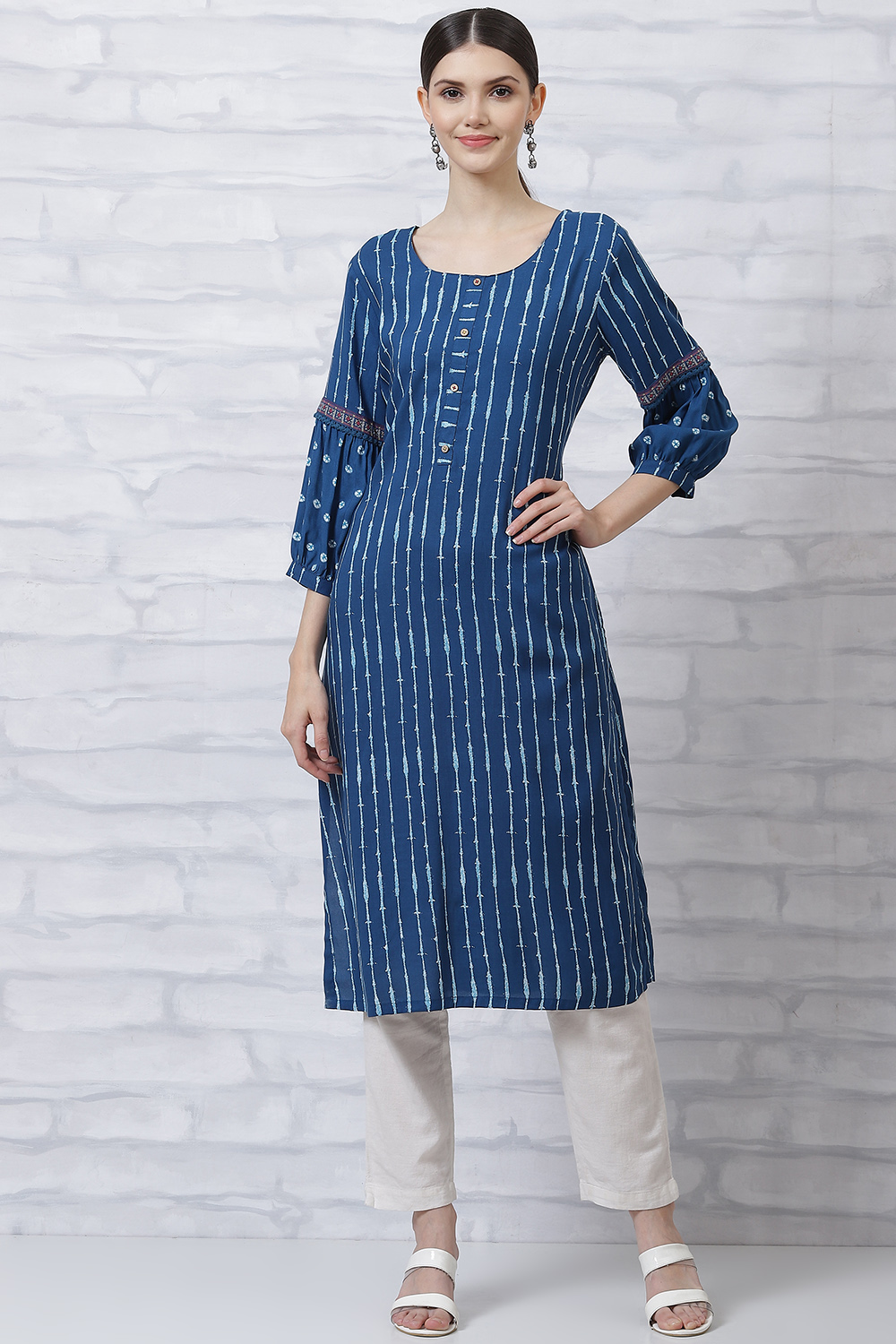 Indigo LIVA Straight Kurta image number 0