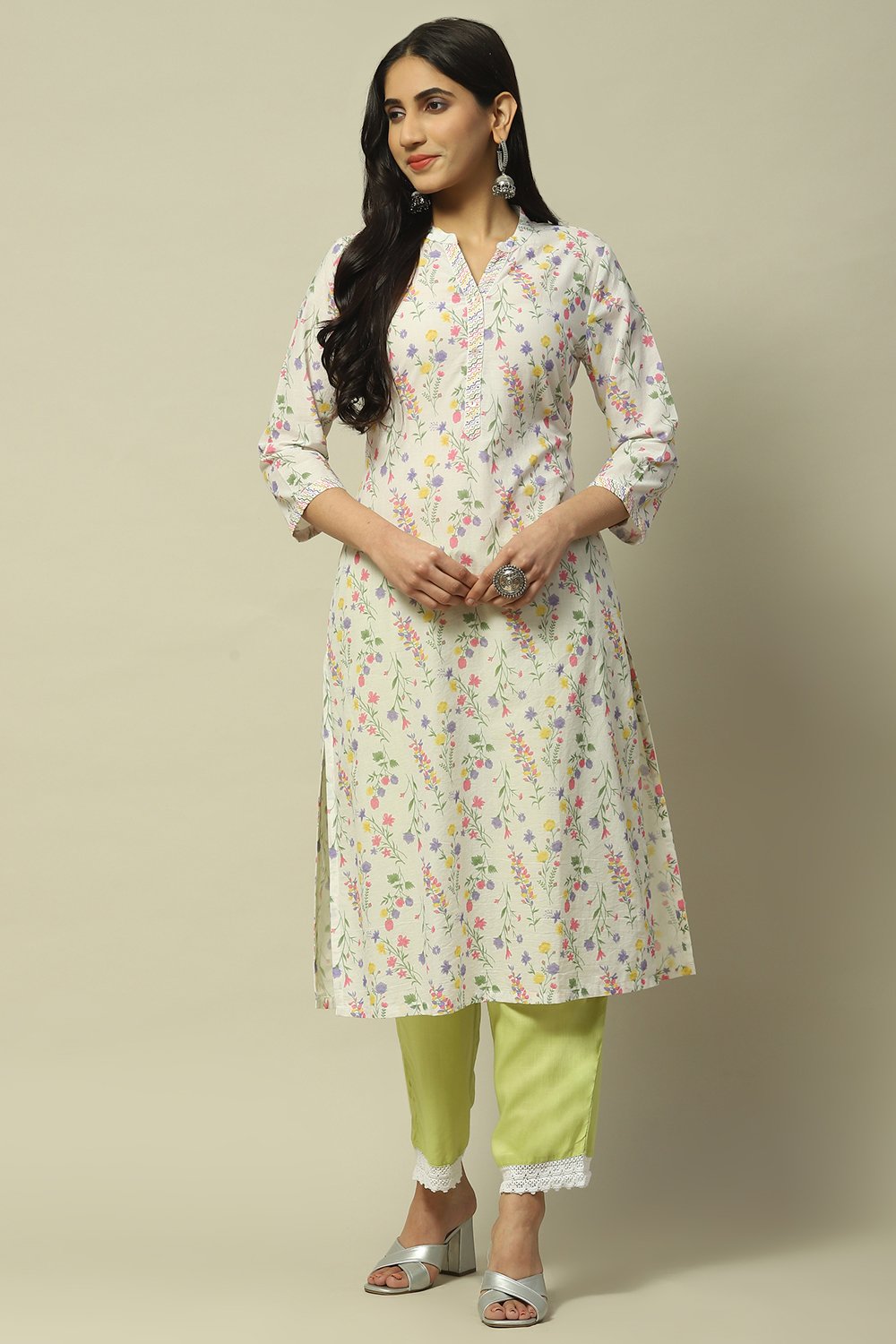 White Cambric Staight Kurta image number 5