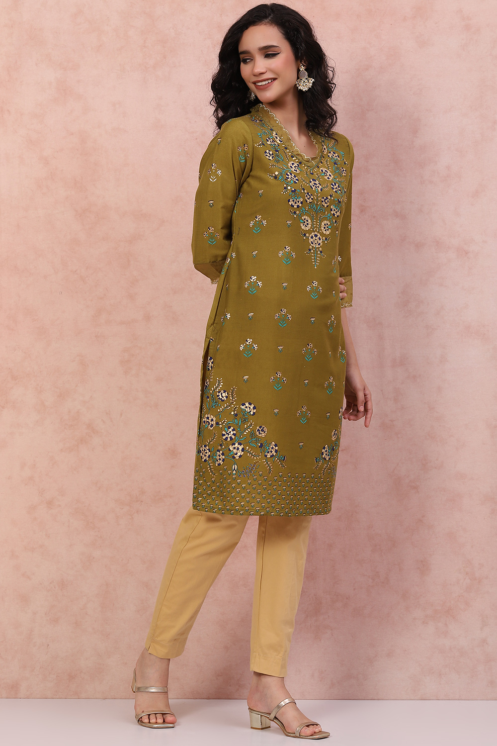 Pink Art Silk Floral Kurta image number 3