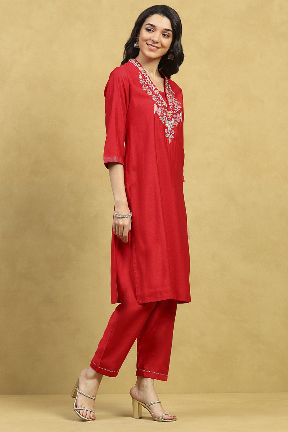 Mustard Polyester Solid Straight Kurta Pants Set image number 5